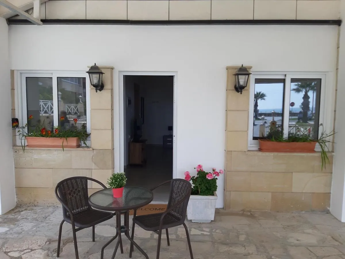 Apartament ZORBAS Sea View No 5 Larnaca Cypr